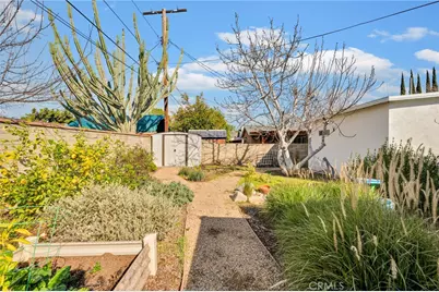 7037 Tunney Avenue, Reseda, CA 91335 - Photo 25