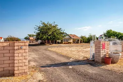 4636 E Avenue H, Lancaster, CA 93535 - Photo 5