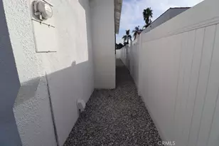 1917 W 74th, Los Angeles, CA 90047 - Photo 65