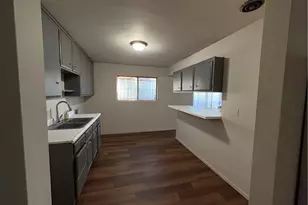 529 531 S Sydney, East Los Angeles, CA 90022 - Photo 5