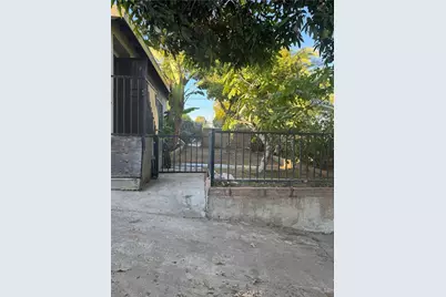 529 531 S Sydney, East Los Angeles, CA 90022 - Photo 3
