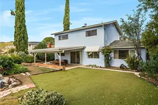 24308 Shrewsbury, West Hills, CA 91307 - Photo 9