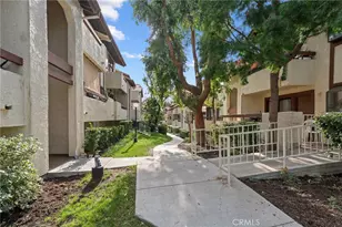 28031 Sarabande Ln, Canyon Country, CA 91387 - Photo 23