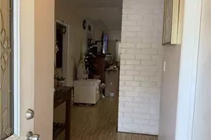 18800 Arminta, Reseda, CA 91335 - Photo 5