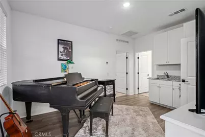 8812 W Dale Drive, Lancaster, CA 93536 - Photo 29