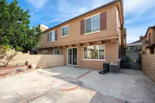 19345 Laroda Ln, Saugus, CA 91350 - Photo 33