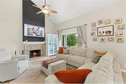 28972 Lotusgarden, Canyon Country, CA 91387 - Photo 5