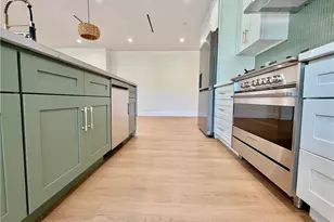 22130 Gault St, Canoga Park, CA 91303 - Photo 11