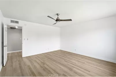 10240 Zelzah Avenue #3, Northridge, CA 91325 - Photo 19