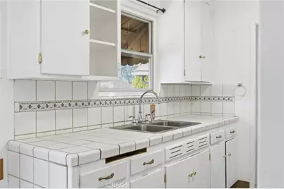 2609 Edwards, Bakersfield, CA 93306 - Photo 9