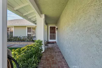 22666 Matana, Saugus, CA 91350 - Photo 5