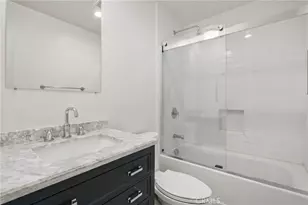 5400 Newcastle Ave, Encino, CA 91316 - Photo 13