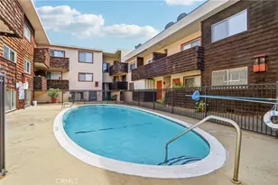 5400 Newcastle Ave, Encino, CA 91316 - Photo 17