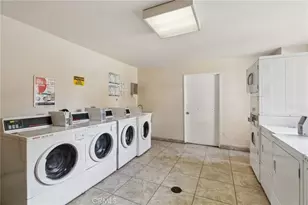 5400 Newcastle Ave, Encino, CA 91316 - Photo 15