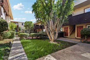 5400 Newcastle Ave, Encino, CA 91316 - Photo 19