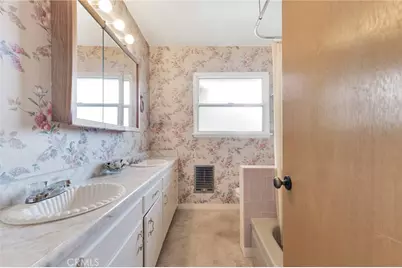 15235 Lassen Street, Mission Hills (San Fernando), CA 91345 - Photo 27