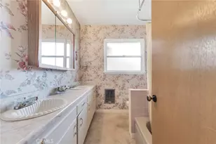 15235 Lassen St, Mission Hills (San Fernando), CA 91345 - Photo 27