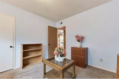 15235 Lassen Street, Mission Hills (San Fernando), CA 91345 - Photo 29