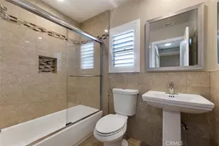 22052 Cantlay St, Canoga Park, CA 91303 - Photo 19