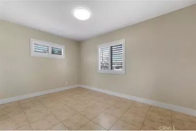 22052 Cantlay Street, Canoga Park, CA 91303 - Photo 17