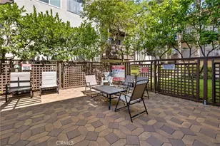 525 S Ardmore Ave, Los Angeles, CA 90020 - Photo 21