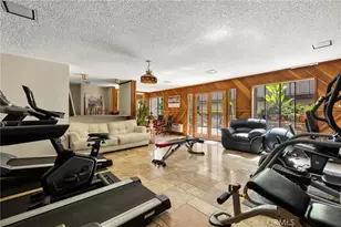 525 S Ardmore Ave, Los Angeles, CA 90020 - Photo 25