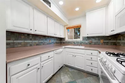 9952 Sepulveda #5, Mission Hills (San Fernando), CA 91345 - Photo 13