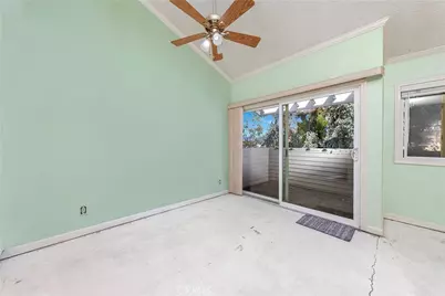 9952 Sepulveda #5, Mission Hills (San Fernando), CA 91345 - Photo 11