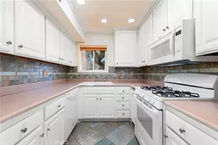 9952 Sepulveda, Mission Hills (San Fernando), CA 91345 - Photo 13