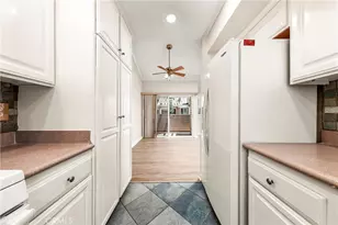 9952 Sepulveda, Mission Hills (San Fernando), CA 91345 - Photo 17