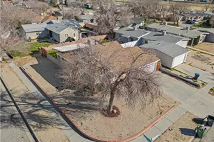 621 W Ave H12, Lancaster, CA 93534 - Photo 31