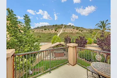 20361 Julia Ln, Saugus, CA 91350 - Photo 23