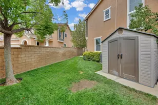 20361 Julia Ln, Saugus, CA 91350 - Photo 29