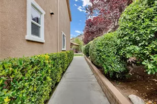 20361 Julia Ln, Saugus, CA 91350 - Photo 31