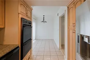 5711 Owensmouth Ave, Woodland Hills, CA 91367 - Photo 13