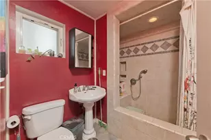 10354 Owensmouth, Chatsworth, CA 91311 - Photo 15