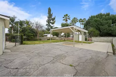 15934 Kittridge, Lake Balboa, CA 91406 - Photo 43
