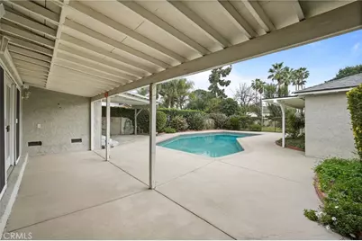 15934 Kittridge, Lake Balboa, CA 91406 - Photo 39