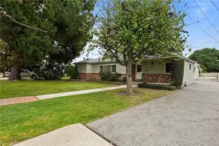 15934 Kittridge, Lake Balboa, CA 91406 - Photo 5