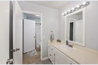 31321 The Old #G, Castaic, CA 91384 - Photo 11