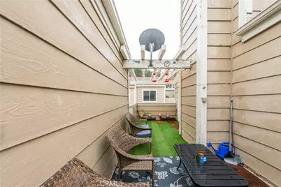 31321 The Old #G, Castaic, CA 91384 - Photo 9