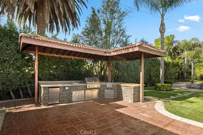 13845 Magnolia Boulevard, Sherman Oaks, CA 91423 - Photo 21