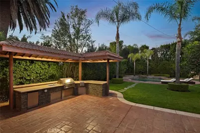 13845 Magnolia Boulevard, Sherman Oaks, CA 91423 - Photo 43