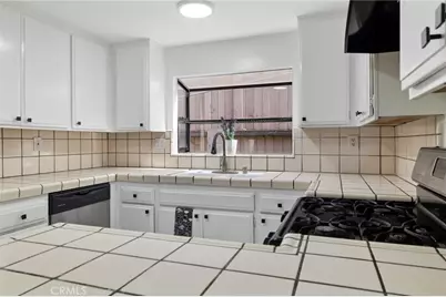 13534 Cordary Avenue #14, Hawthorne, CA 90250 - Photo 9