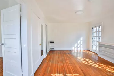 2867 Edgehill Drive, Los Angeles, CA 90018 - Photo 19