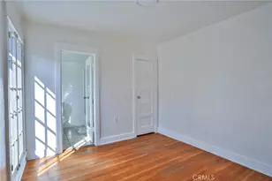 2867 Edgehill Dr, Los Angeles, CA 90018 - Photo 23