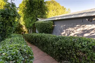 5653 Shirley Ave, Tarzana, CA 91356 - Photo 7