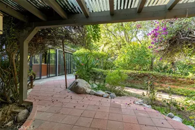 5653 Shirley Avenue, Tarzana, CA 91356 - Photo 3