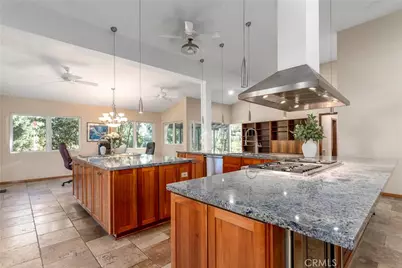 5653 Shirley Avenue, Tarzana, CA 91356 - Photo 23