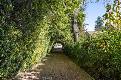 5653 Shirley Avenue, Tarzana, CA 91356 - Photo 17